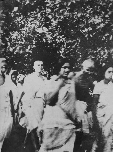 Gandhij on the March with Uma Bajaj and Sushila Basu during his Harijan Upliftment tour in Orissa, 1934.jpg